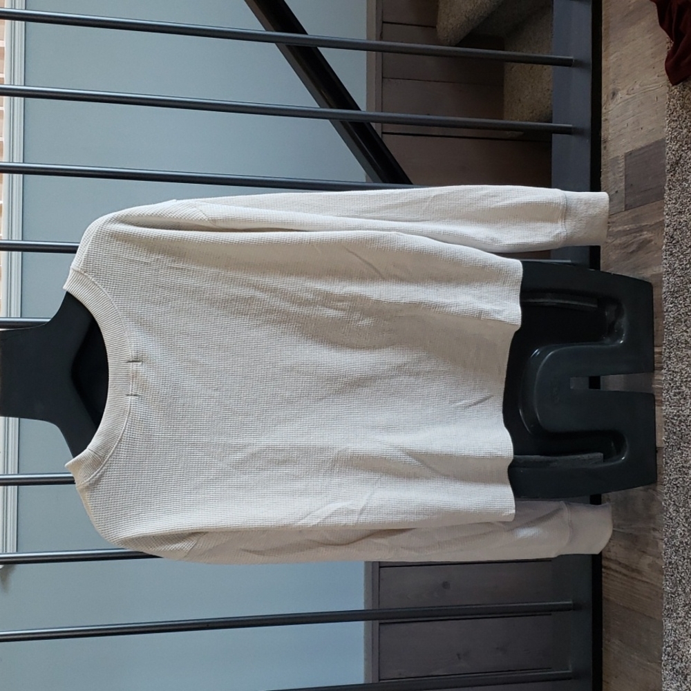 Light crop pullover - Picture 2 of 3